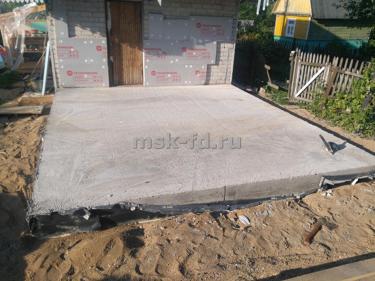 Монолитная плита под пристройку к дому